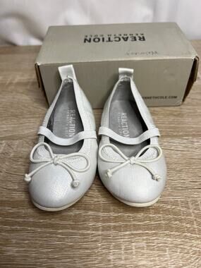 Kenneth Cole Reaction Toddler Shoes Size 5 NIB